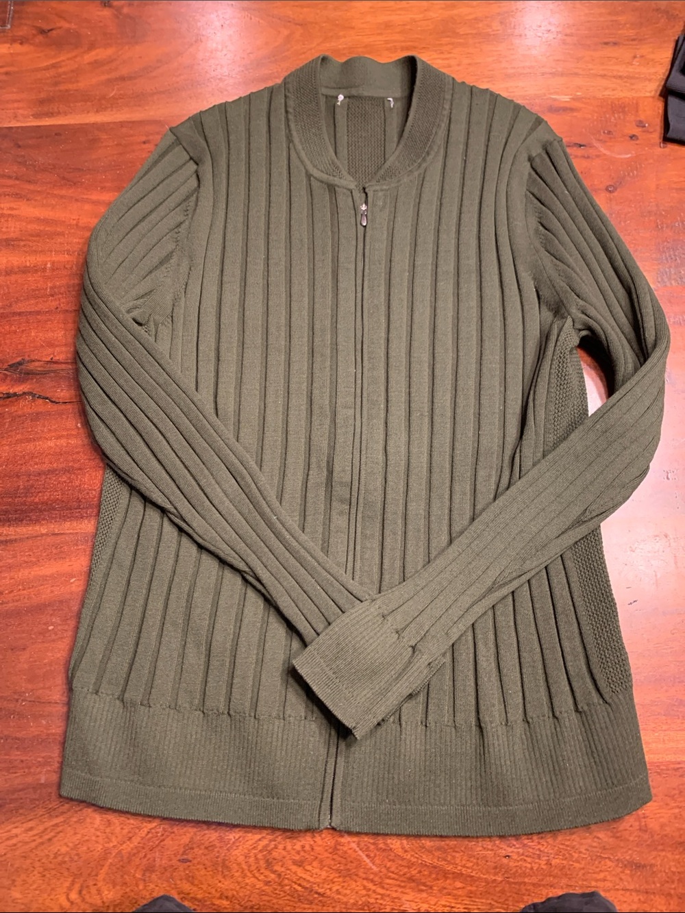 Olive Ribbed Zip-Front Women’s Sweater women’s large